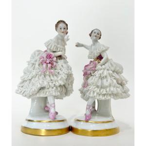 Paired Lace Dancers From Volkstedt-rudolstadt