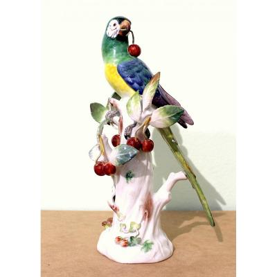 Meissen Porcelaine  Statue d'Un Perroquet Aux Cerises Art Déco  Hauteur 30,5cm