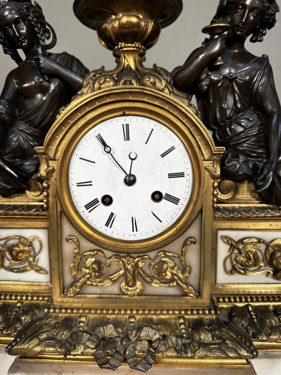 Pendule du XIXe siècle « Allégorie des Beaux-Arts » – Bronze doré et marbre-photo-3