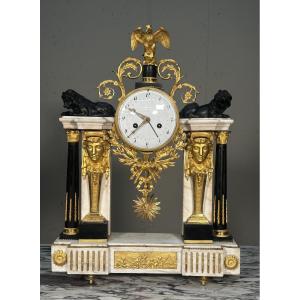 Pendule portique epoque Empire Mouvement à quantième