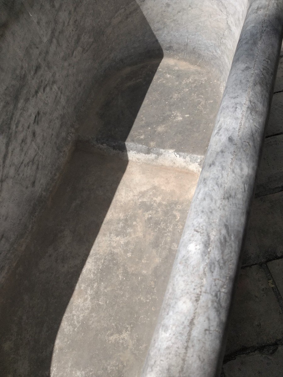  Bathtub, Made Out Of One Bloc Carrara Marble, Ca.1800-1825-photo-2