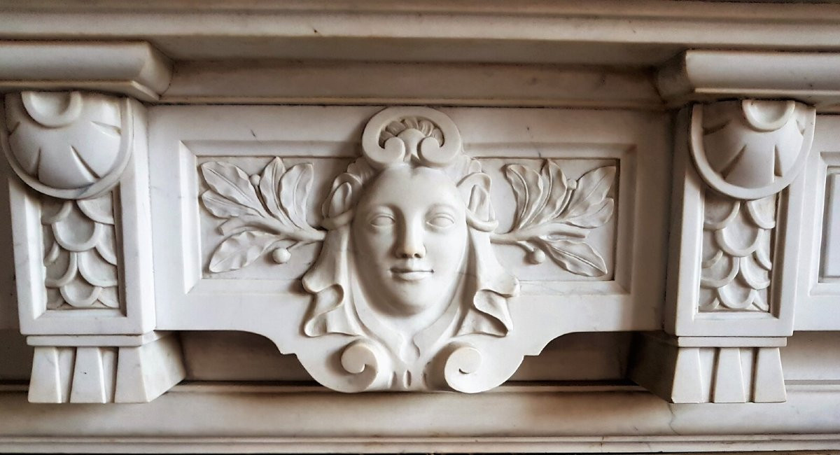 Classic Style Fireplace, Ca.1875 In Carrara Statué Marble-photo-4