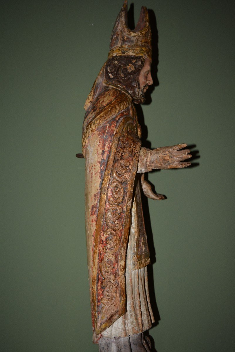 Mid-18th Century Wooden Bishop Figure-photo-6