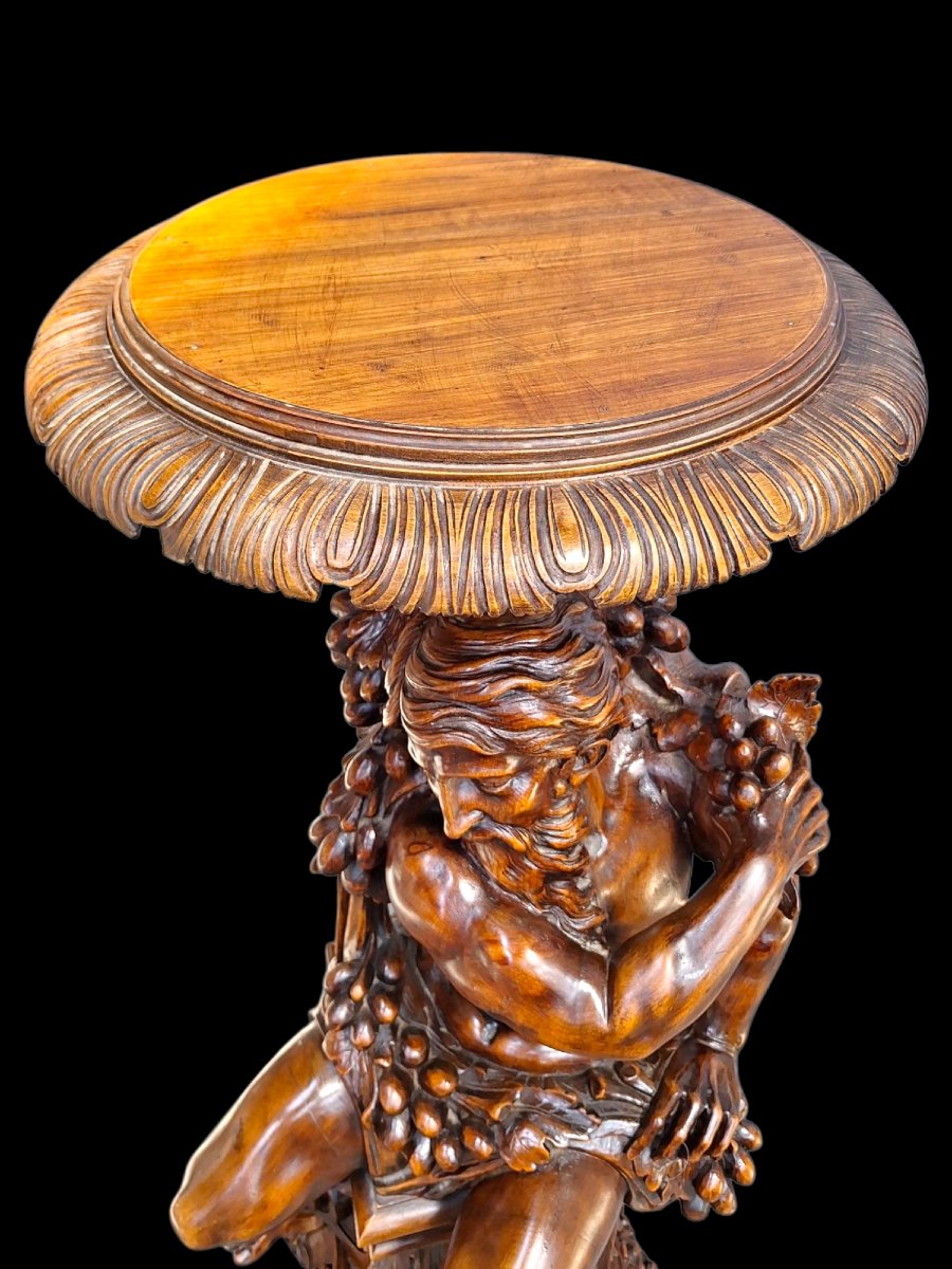 Large Paire Of Pedestals In Carved Walnut-photo-4