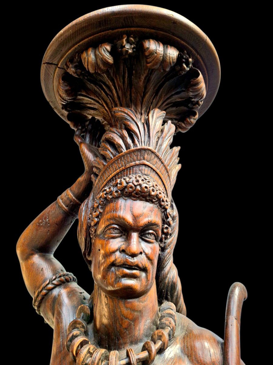 Torchère " L' Amérique " en chêne sculpté -photo-5