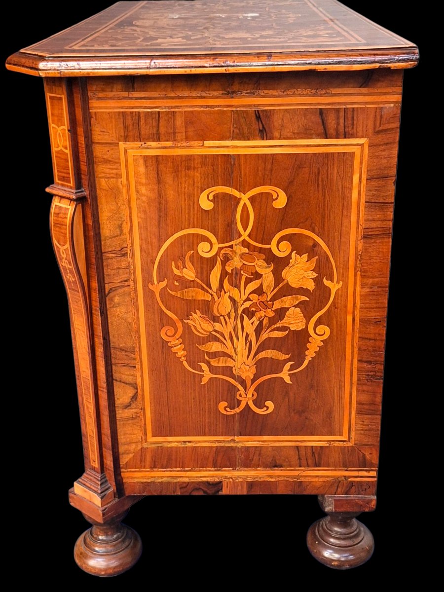 Commode en marqueterie-photo-1