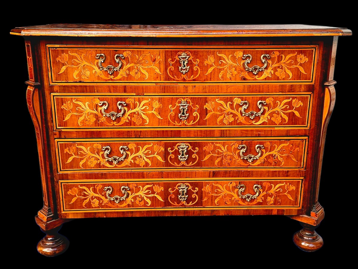 Commode en marqueterie