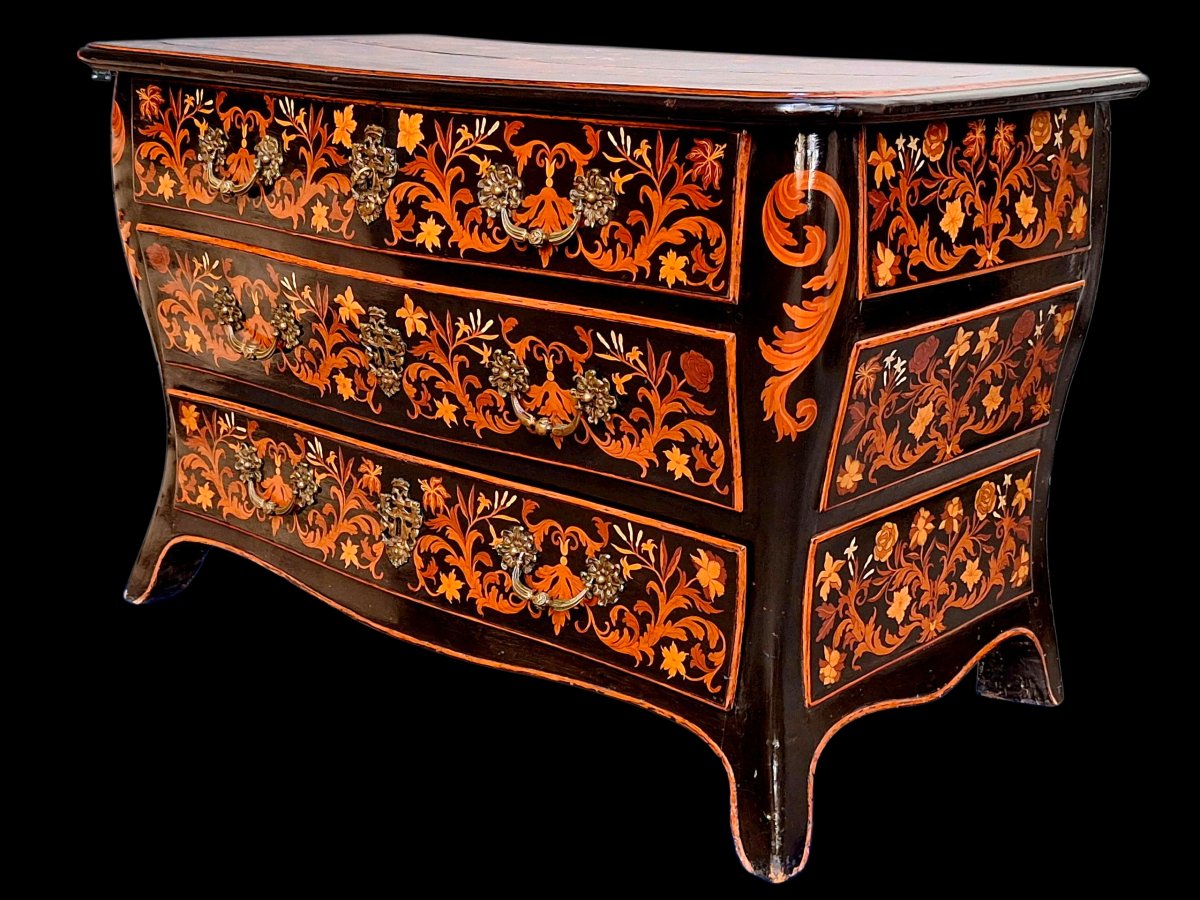 17th Century Chest Of Drawers  -photo-3