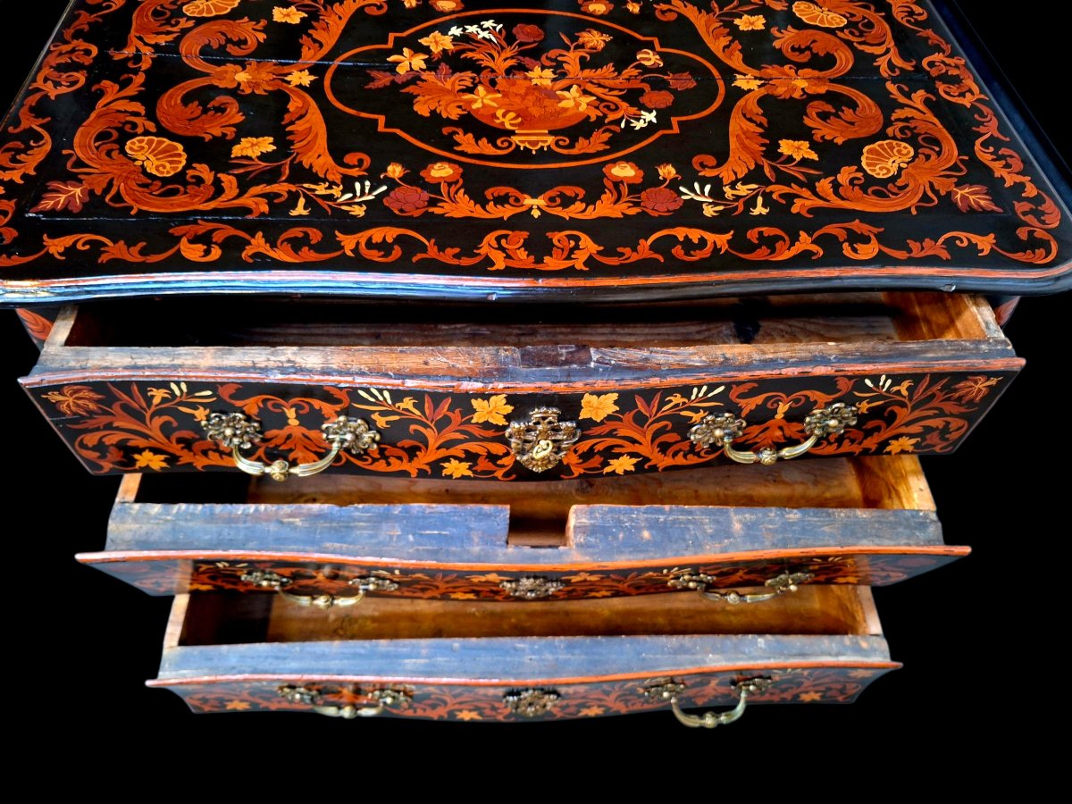 17th Century Chest Of Drawers  -photo-1