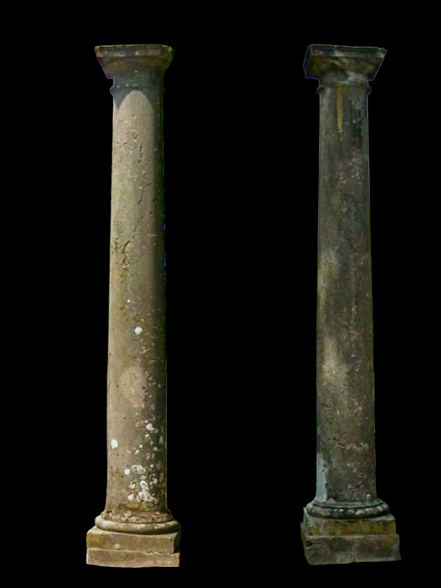 4 colonnes  en pierre bleue de Hainaut 
