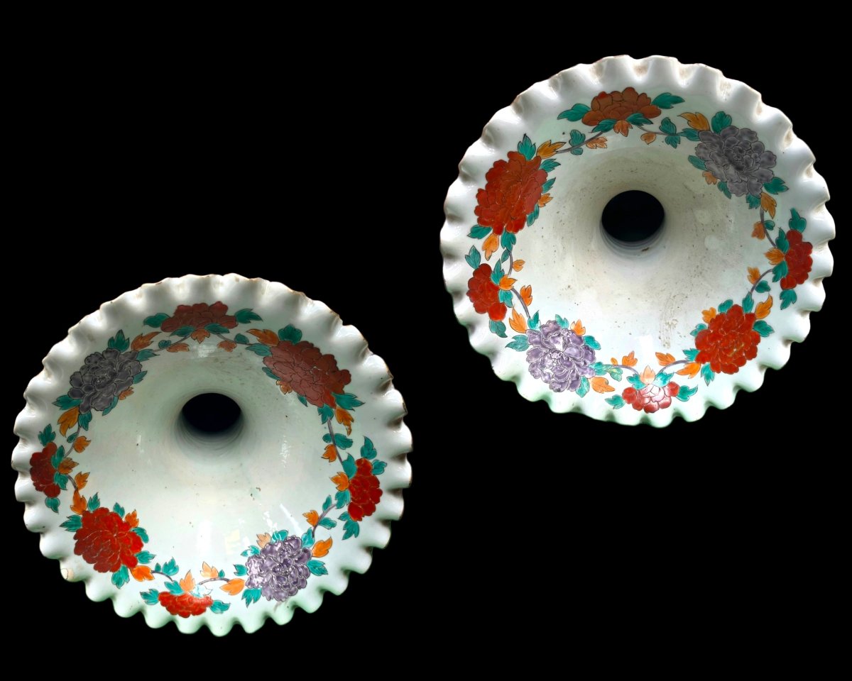 A Pair Of Japanese Imari Vases -photo-1