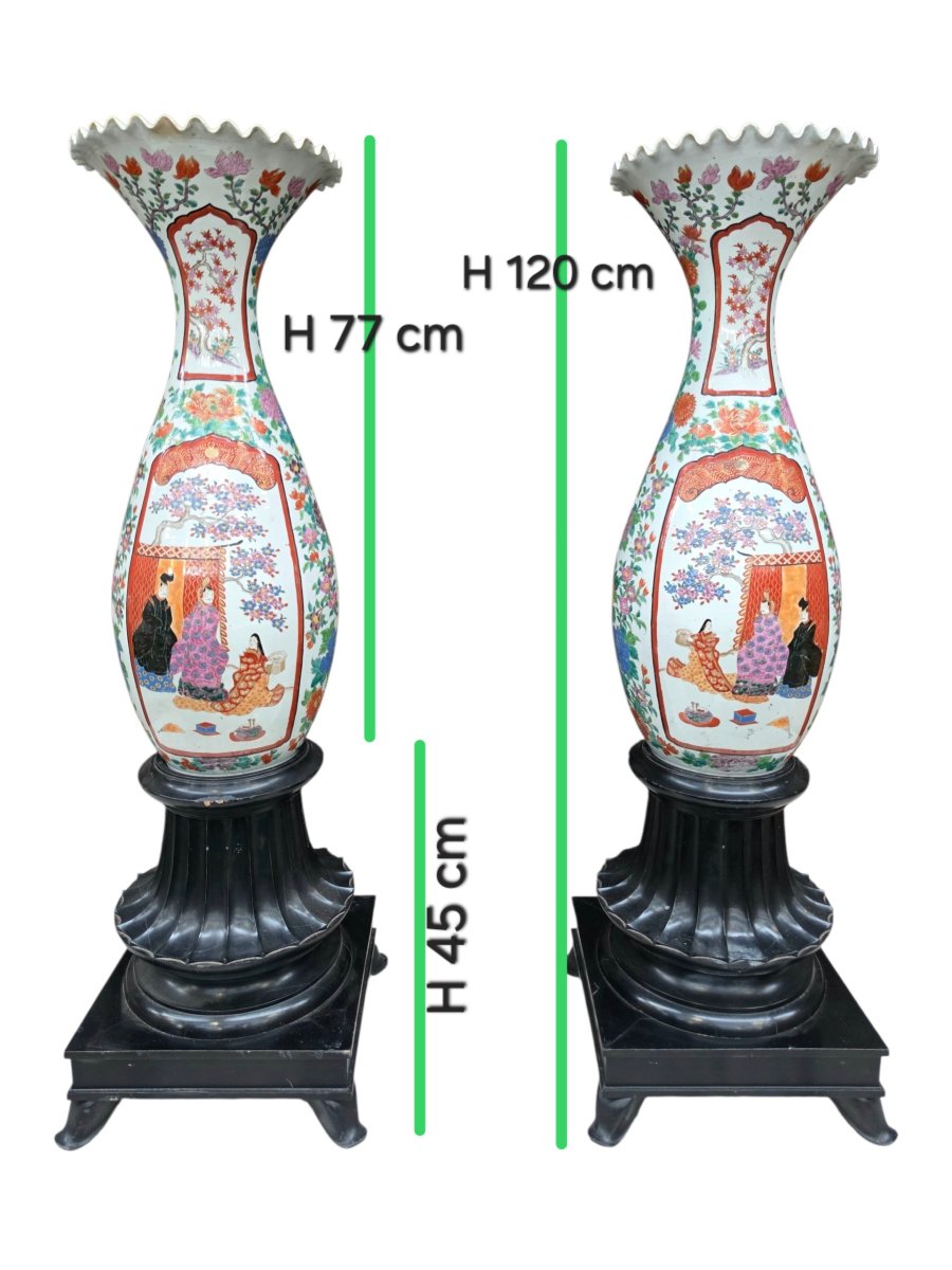 A Pair Of Japanese Imari Vases -photo-5