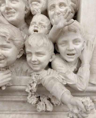 Sculpture  "La Victoire"-photo-1