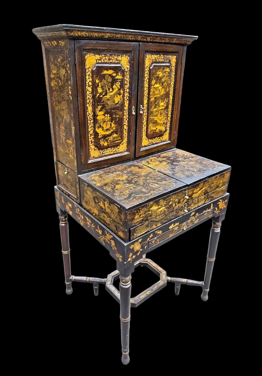 Chinese Lacquer Cabinet