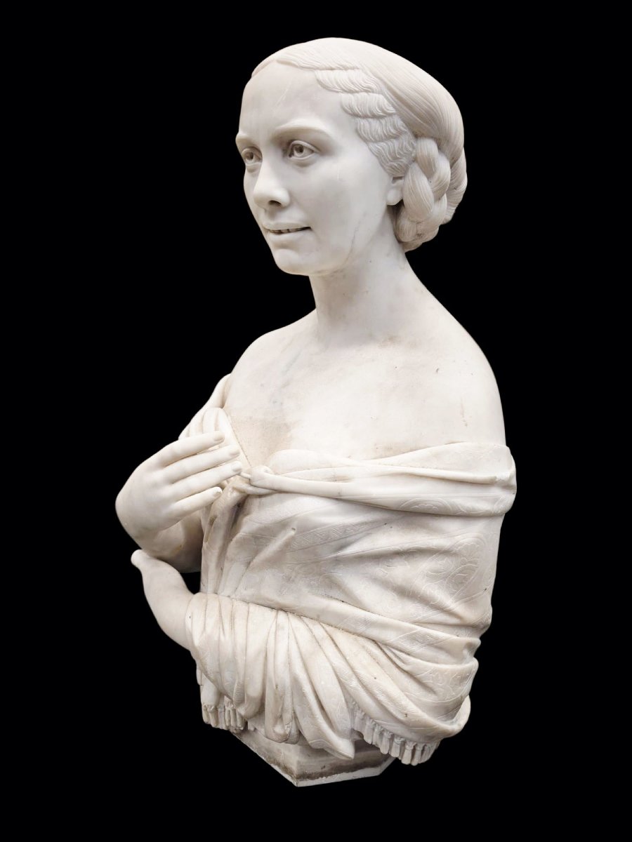 Bust Made Of Carrara Marble -photo-1