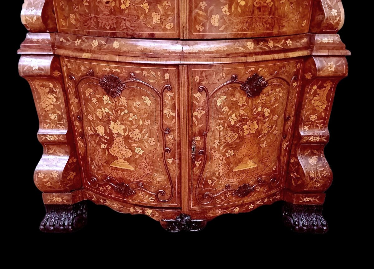 Dutch Corner Cabinet-photo-4