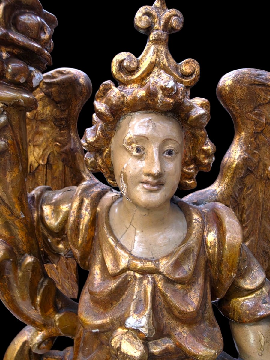 Paire de bougeoirs en bois doré -photo-4