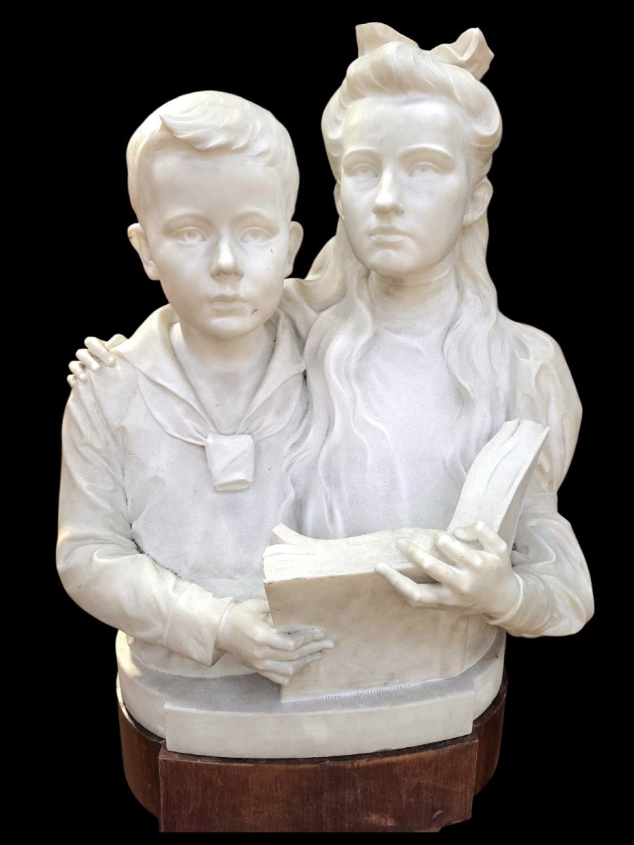 Bust Made Of Carrara Marble -photo-1