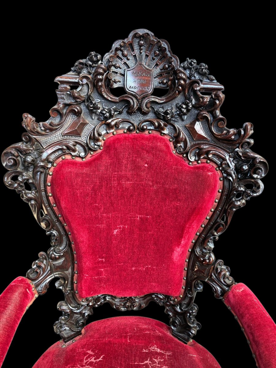 Fauteuil sculpté -photo-3
