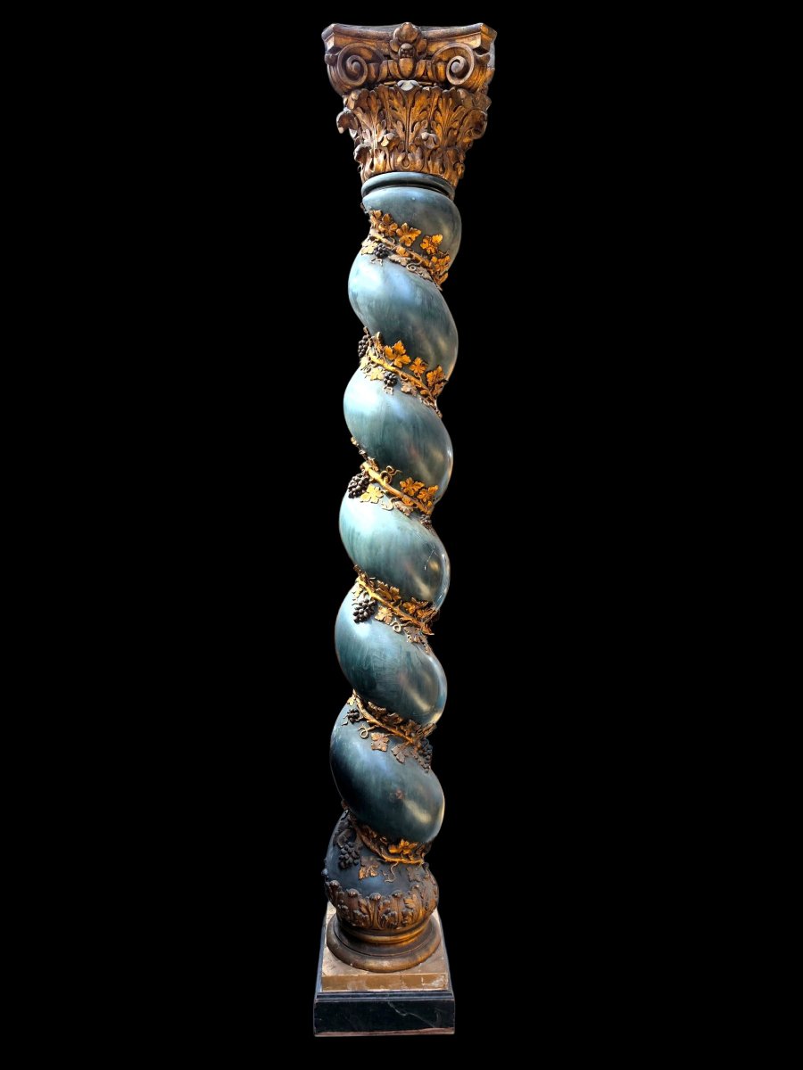 Pair Of Columns -photo-2