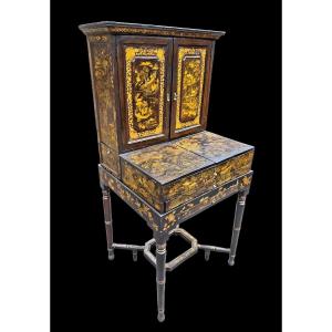 Cabinet en laque de chine