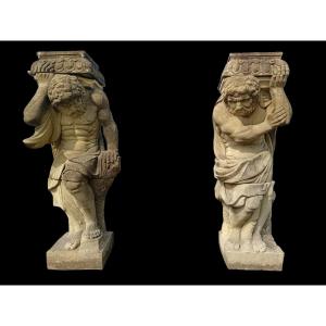 Paire de colonnes en pierre de France 