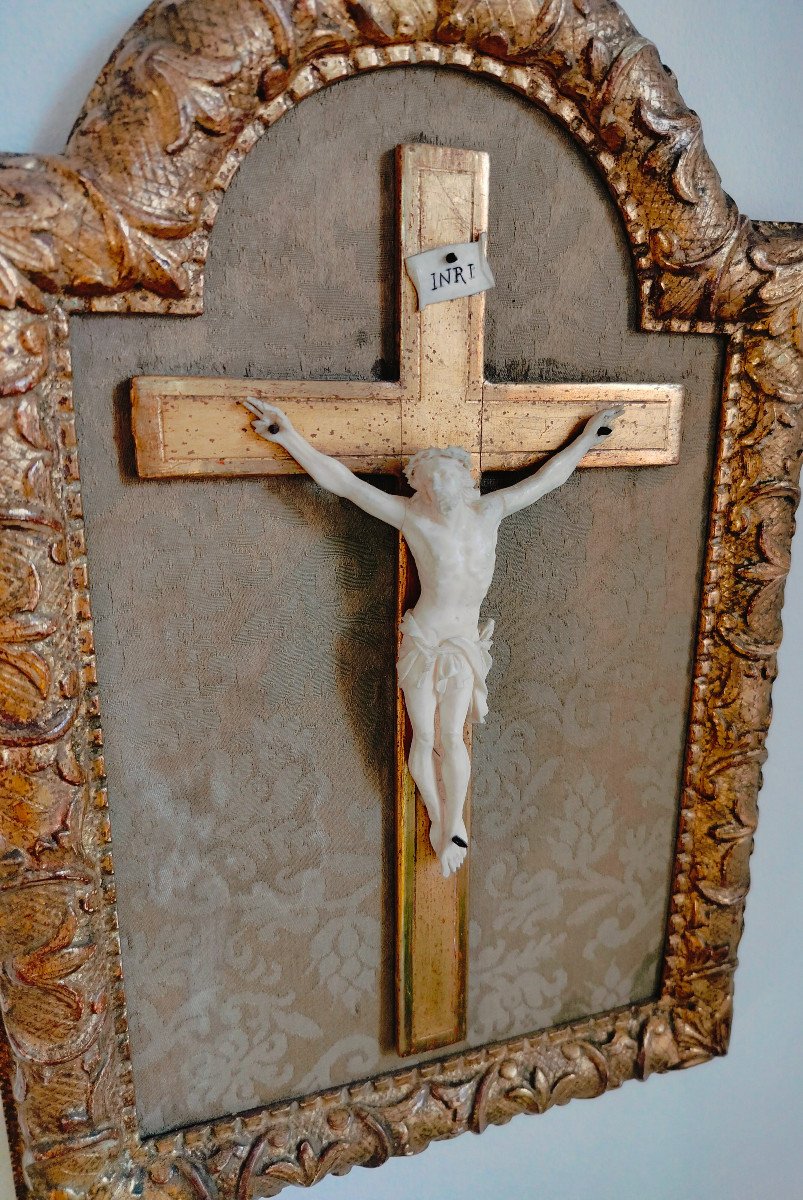 Christ crucifié en os XIX-photo-1