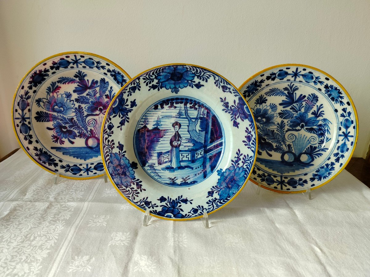 Assiettes  ''DELFT  XVIII s.''  