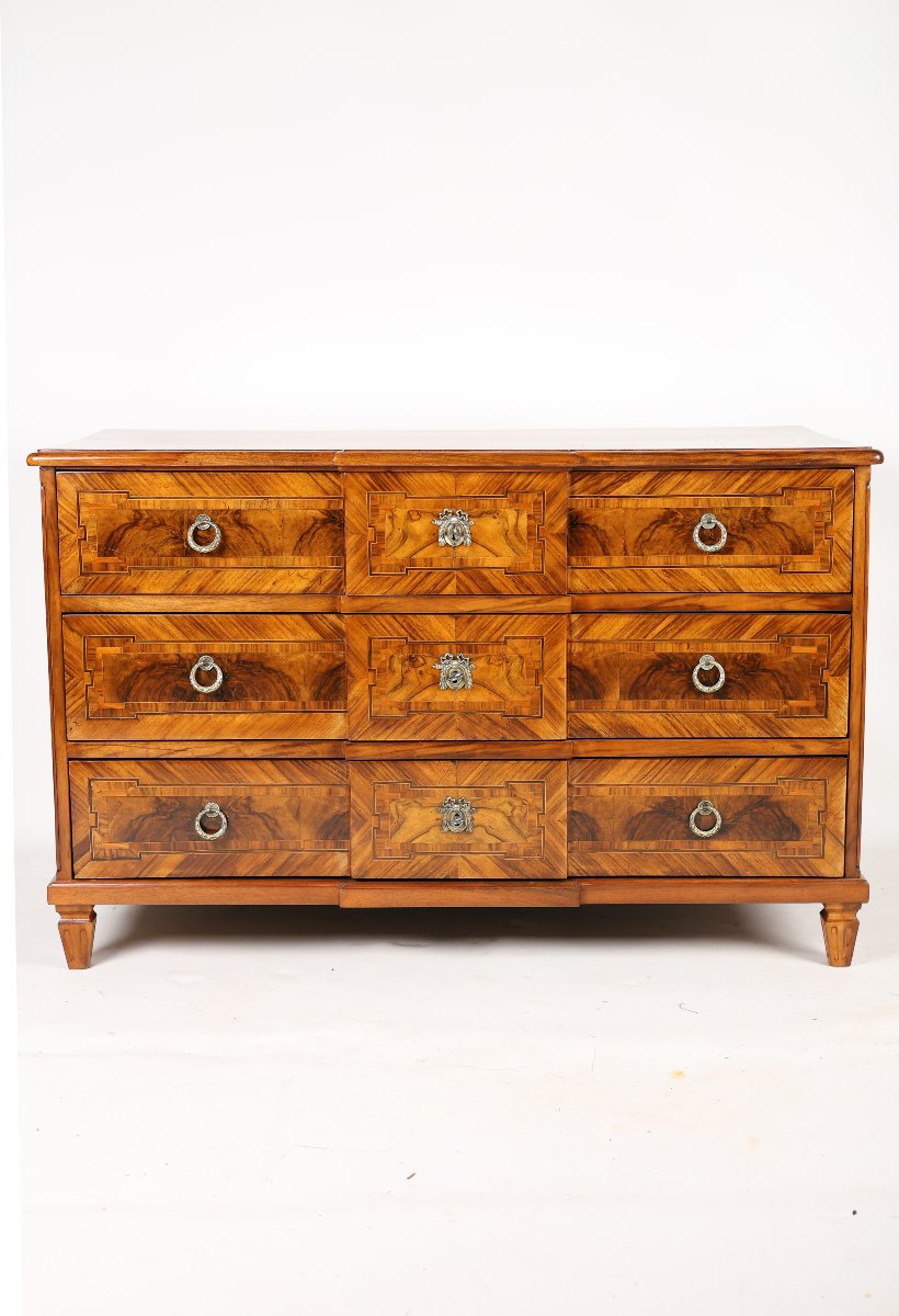 Louis XVI-period Walnut Chest Of Drawers With Marquetry, Central Europe, Circa 1800-photo-3