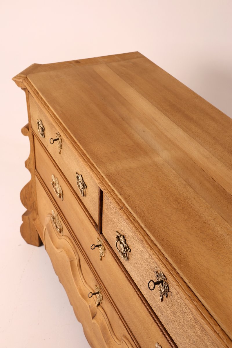Commode baroque hollandaise du XVIIIᵉ siècle en chêne blanchi, Pays-Bas-photo-5