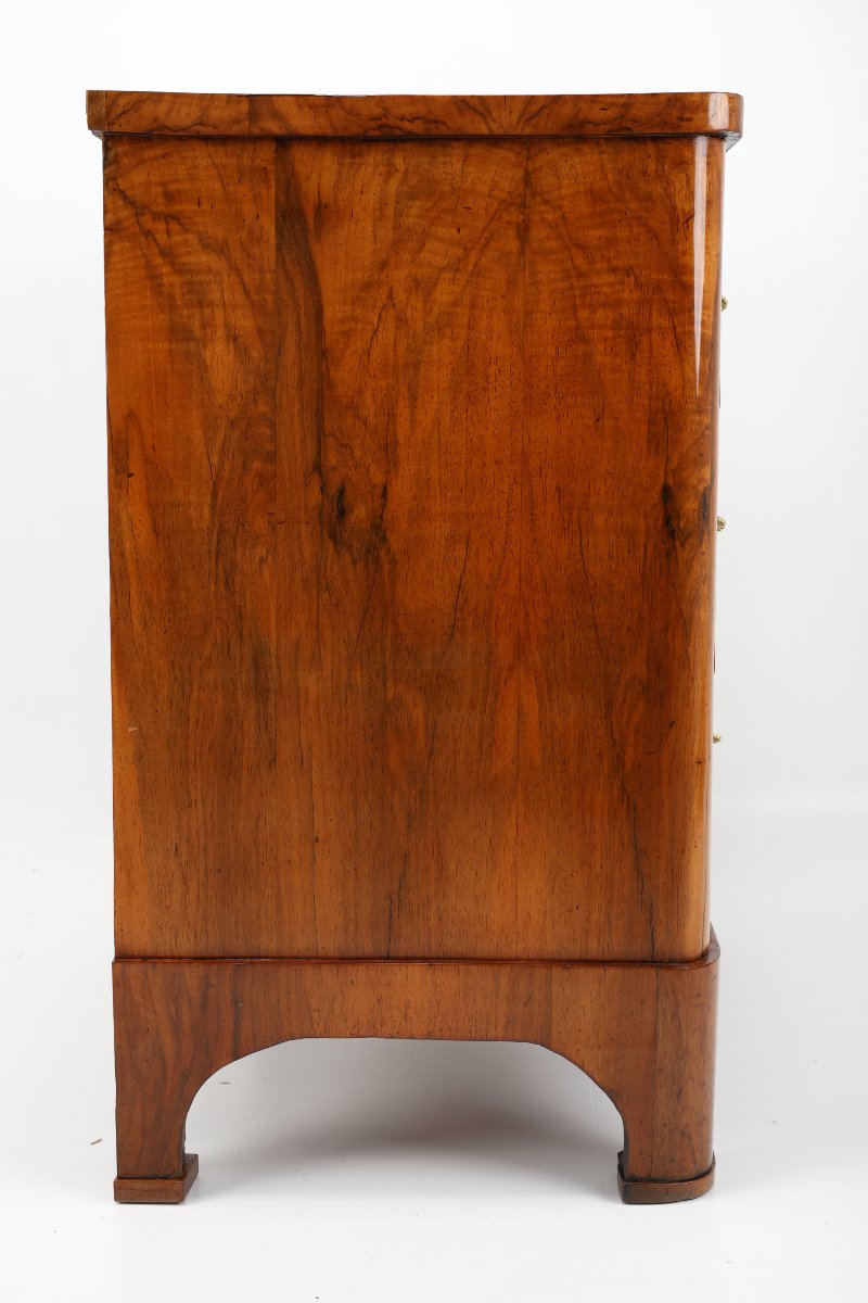 Antique Chest Of Drawers From Southern Germany, Circa 1825, Made Of Walnut Veneer-photo-1