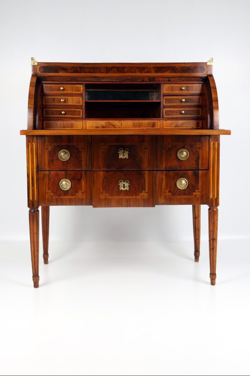 Late 18th Century Cylinder Desk With Beautiful Patina, France, Circa 1800-photo-4