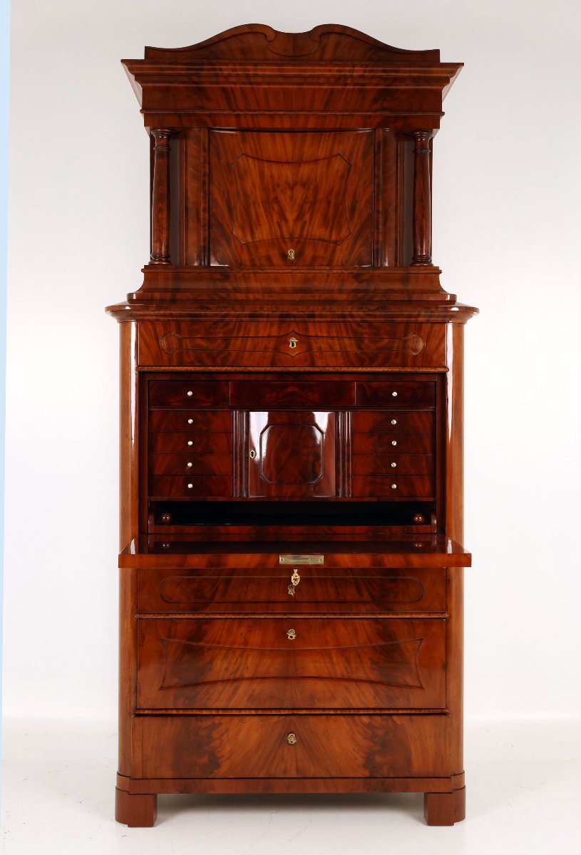 Secrétaire à abattant Biedermeier en acajou, début du XIXᵉ siècle