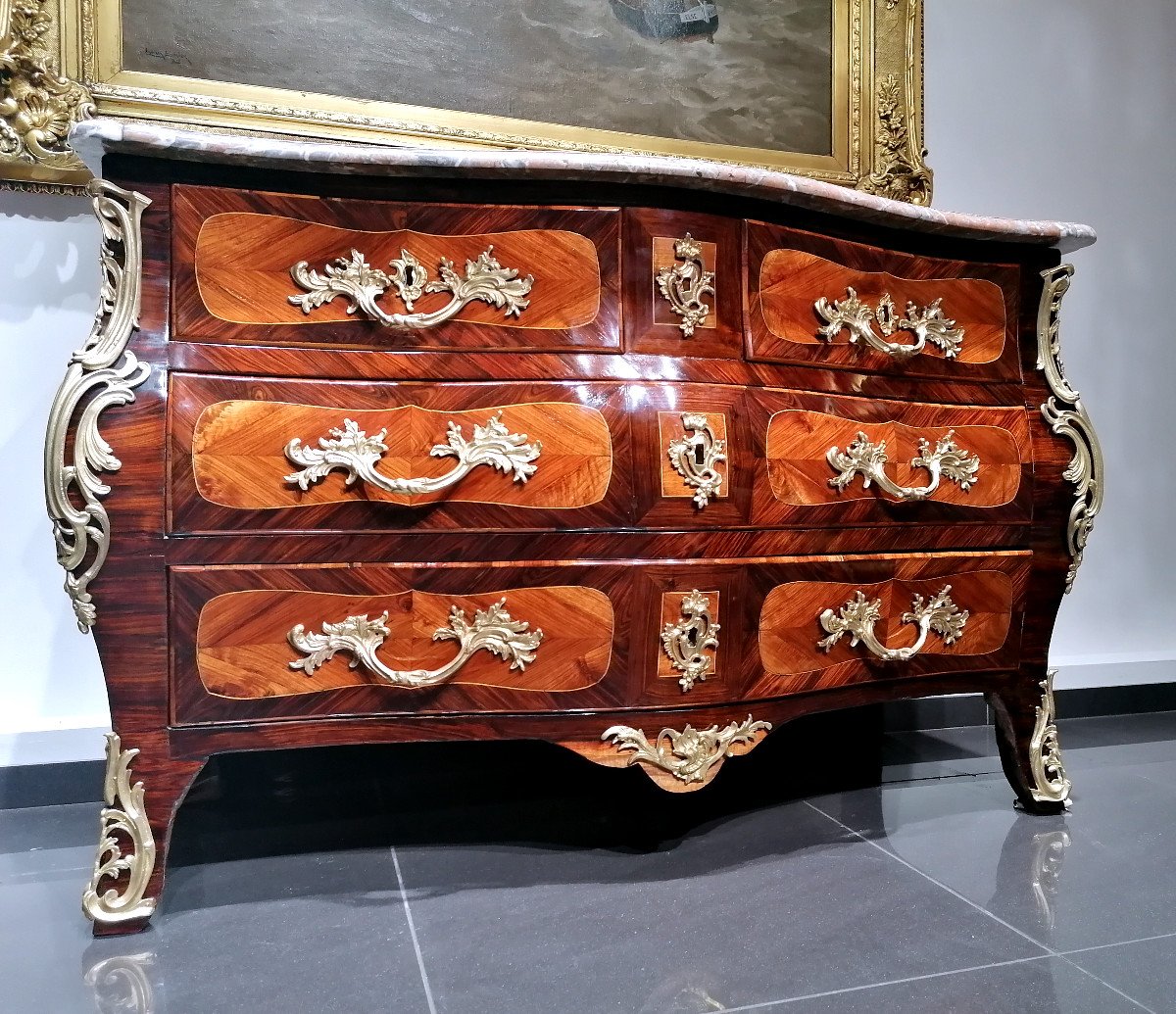 Beautiful Sauteuse Commode Louis XV Signature Charles Chevallier (1700 -1771)-photo-2