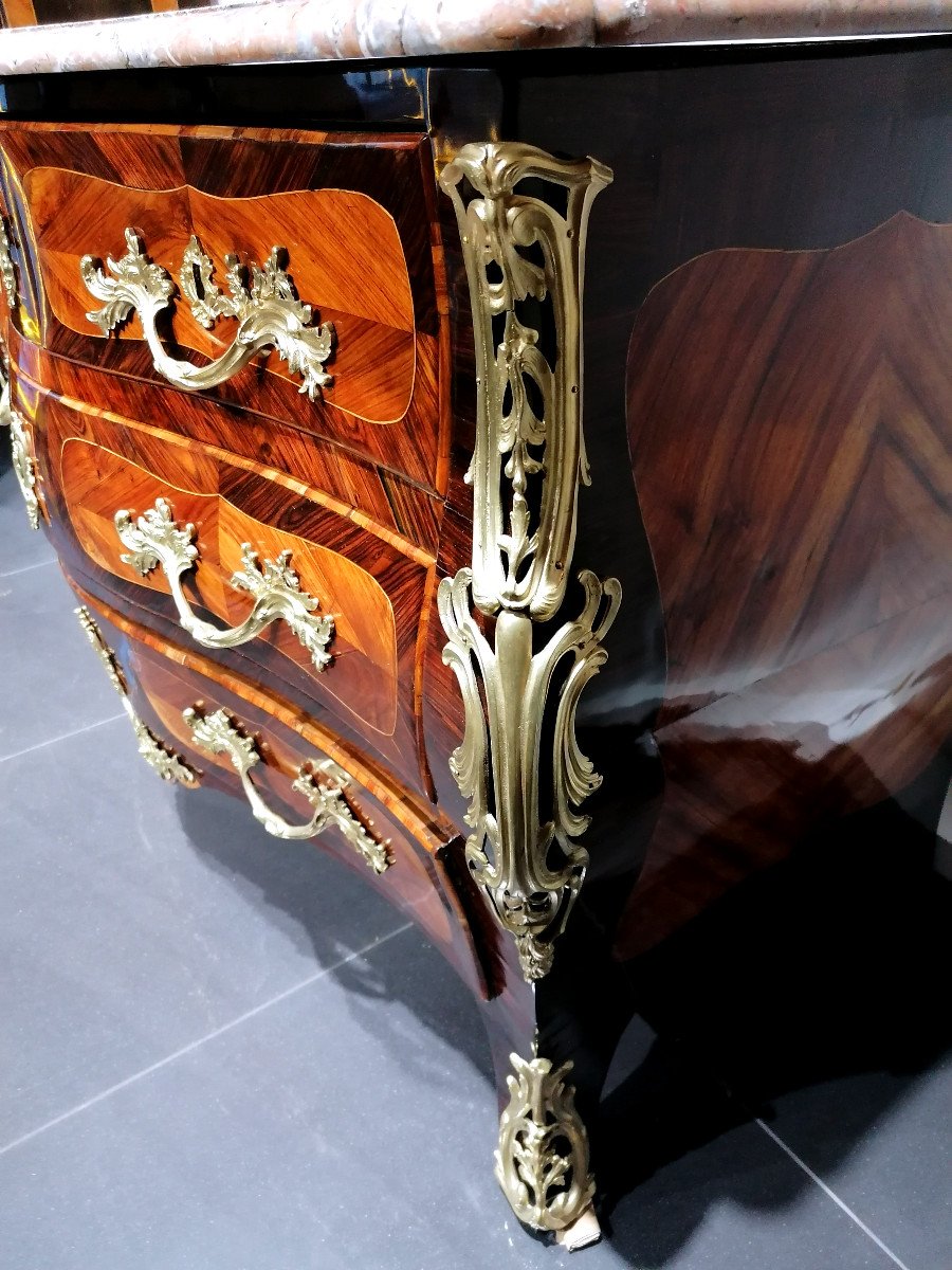 Beautiful Sauteuse Commode Louis XV Signature Charles Chevallier (1700 -1771)-photo-3