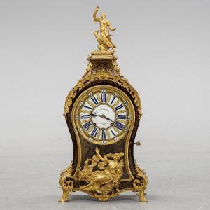 Pendule Console De Type Boulle, Début Du XVIIIe Siècle