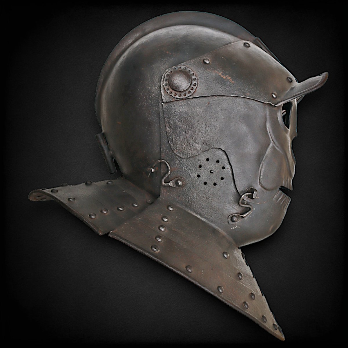 Grotesque Totenkopf Helmet -photo-2