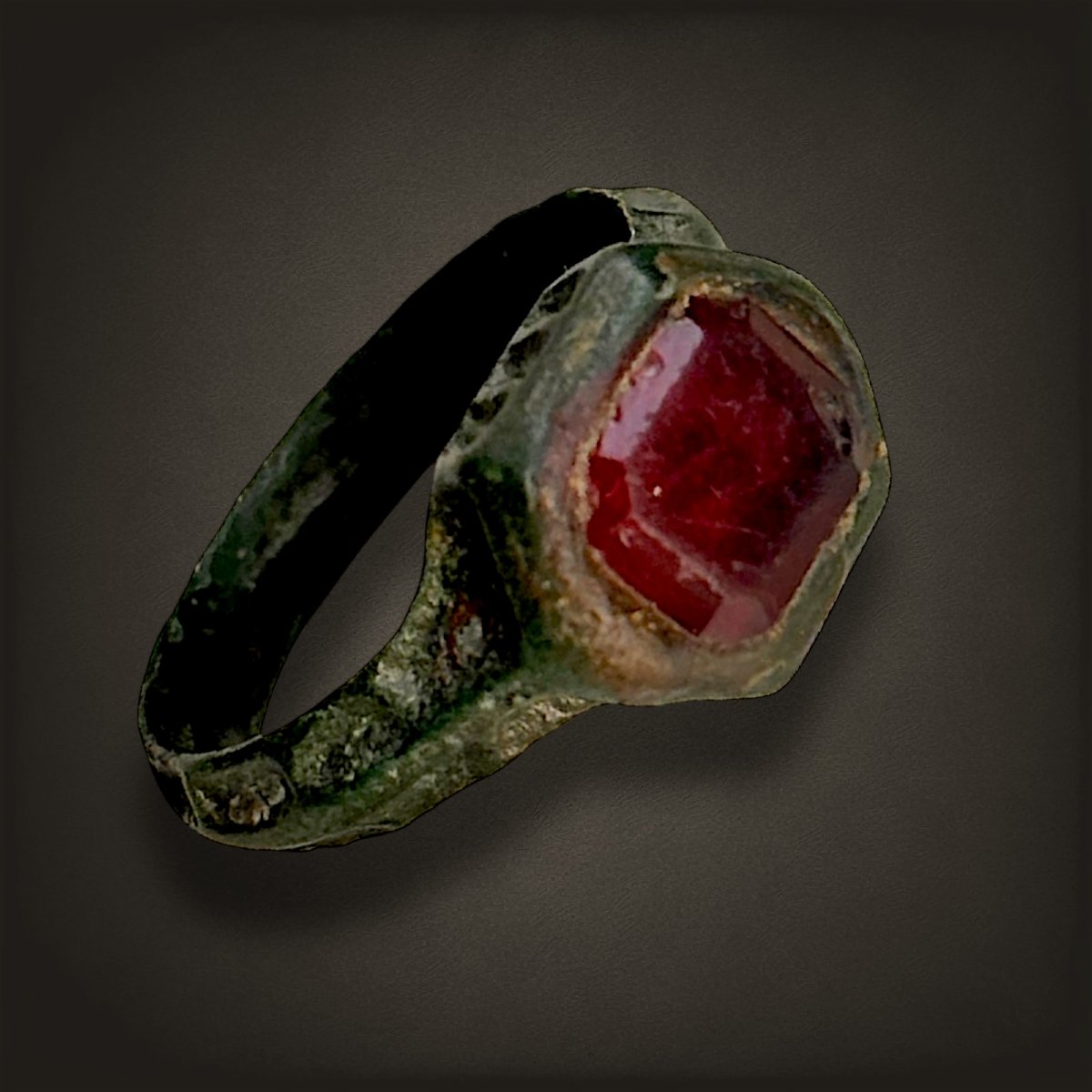 Bague Médiévale/Renaissance en Bronze-photo-3