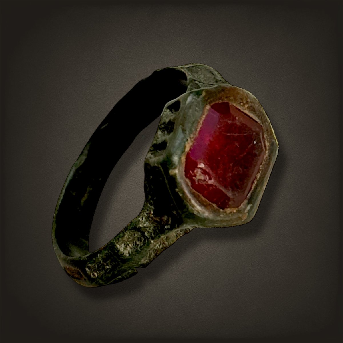 Bague Médiévale/Renaissance en Bronze-photo-2