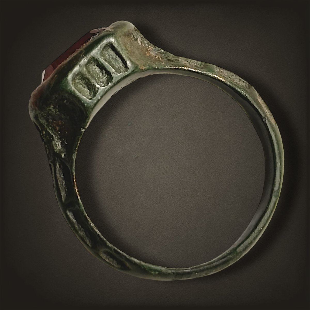 Bague Médiévale/Renaissance en Bronze-photo-3