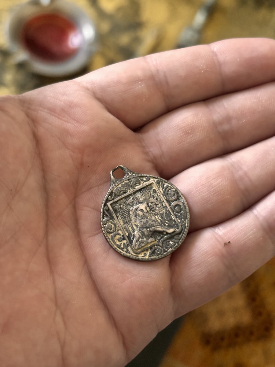 Silver Medal Adorned With The Spanish Royal Coat Of Arms And A Lion-photo-3