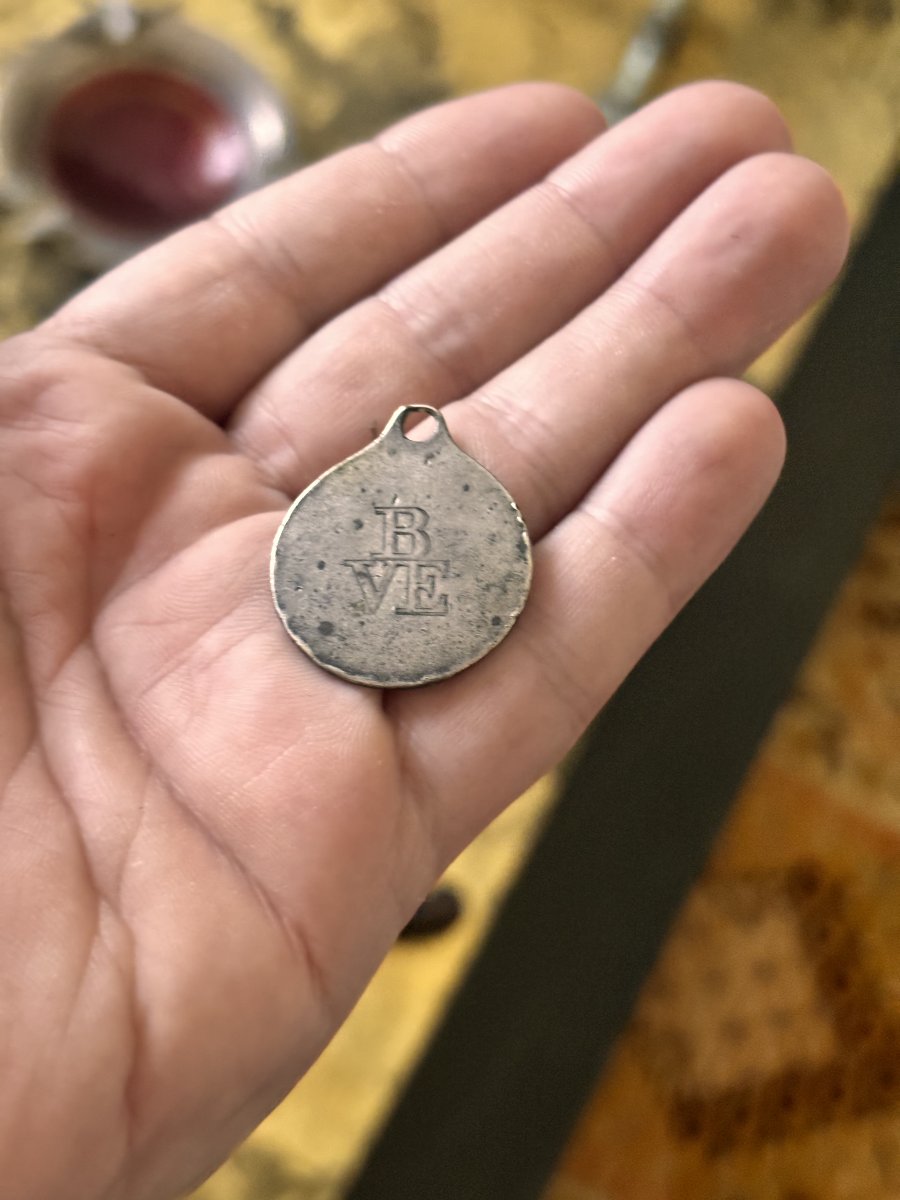 Silver Medal Adorned With The Spanish Royal Coat Of Arms And A Lion-photo-1