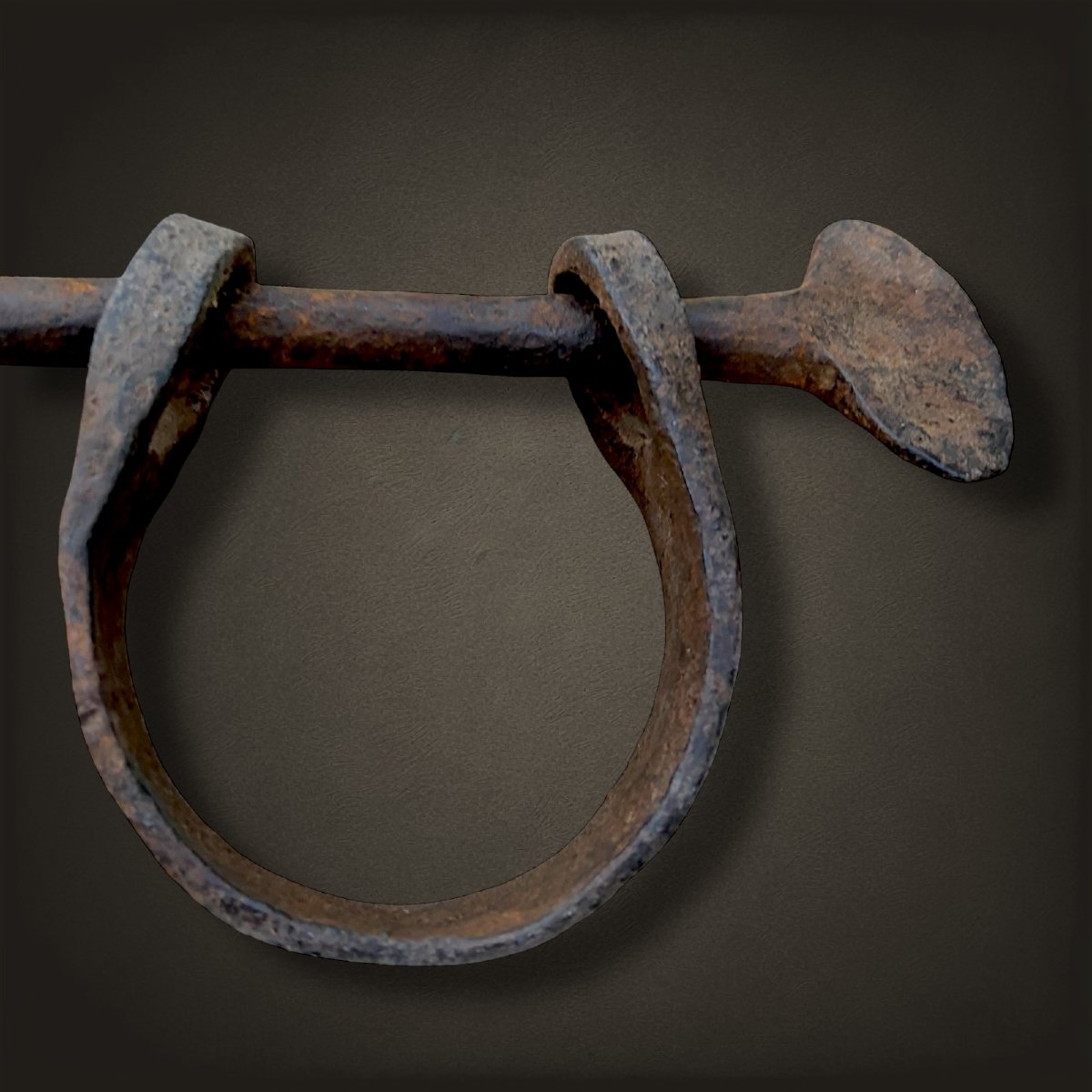 17th- And 18th-century Slave Shackles (atlantic Crossing)-photo-1