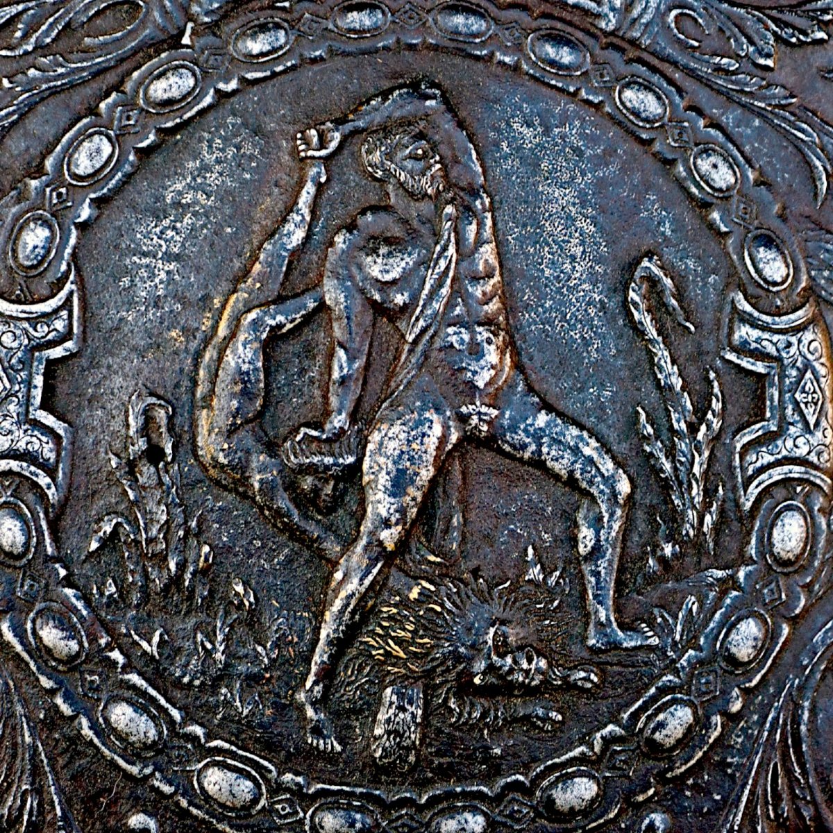 Italian Ceremonial Shield With Relief Decorations, 17th–18th Century-photo-4