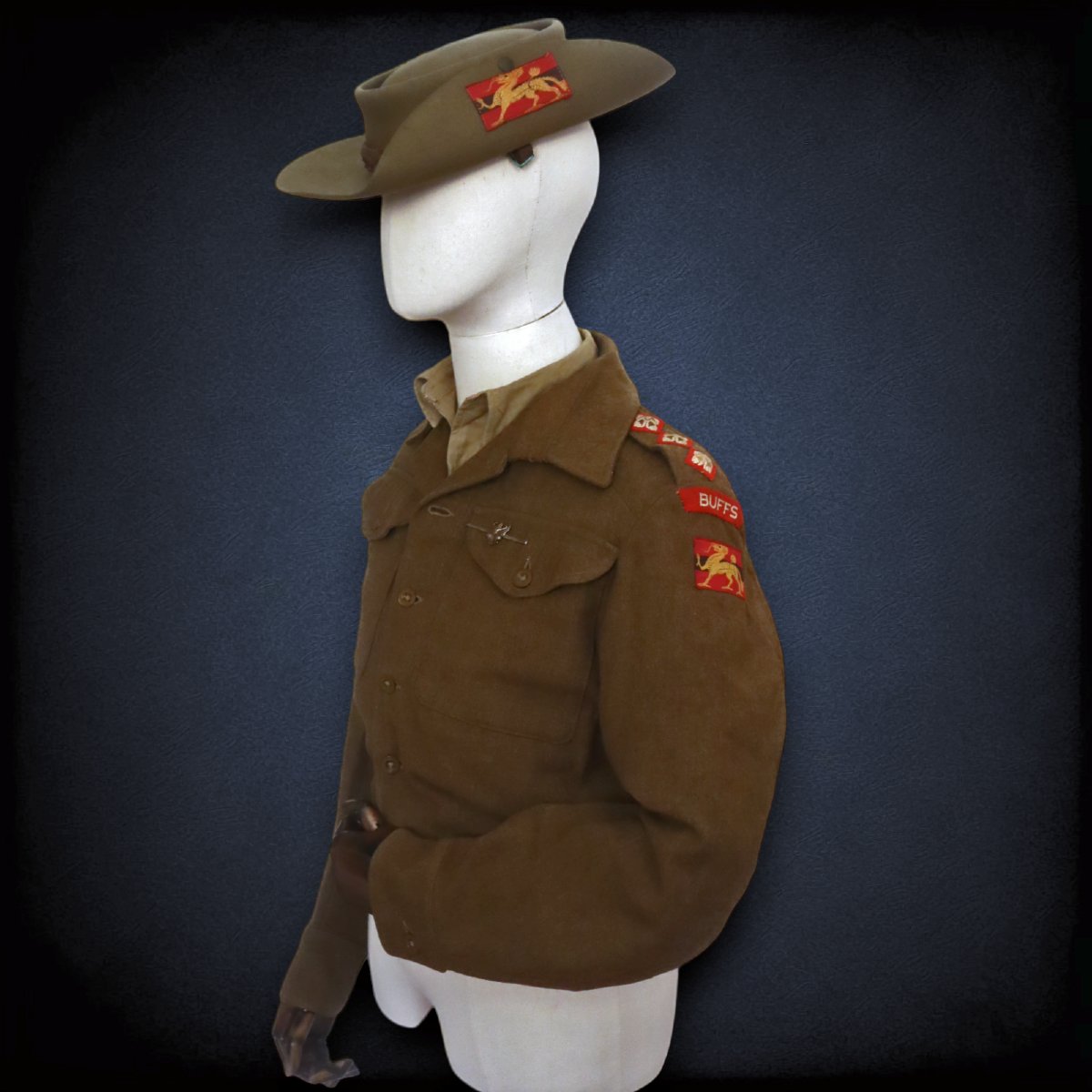 Uniforme Britannique WW2 Capitaine Michael V. Herbert u Régiment  The Buffs  (Royal East Kent)-photo-4