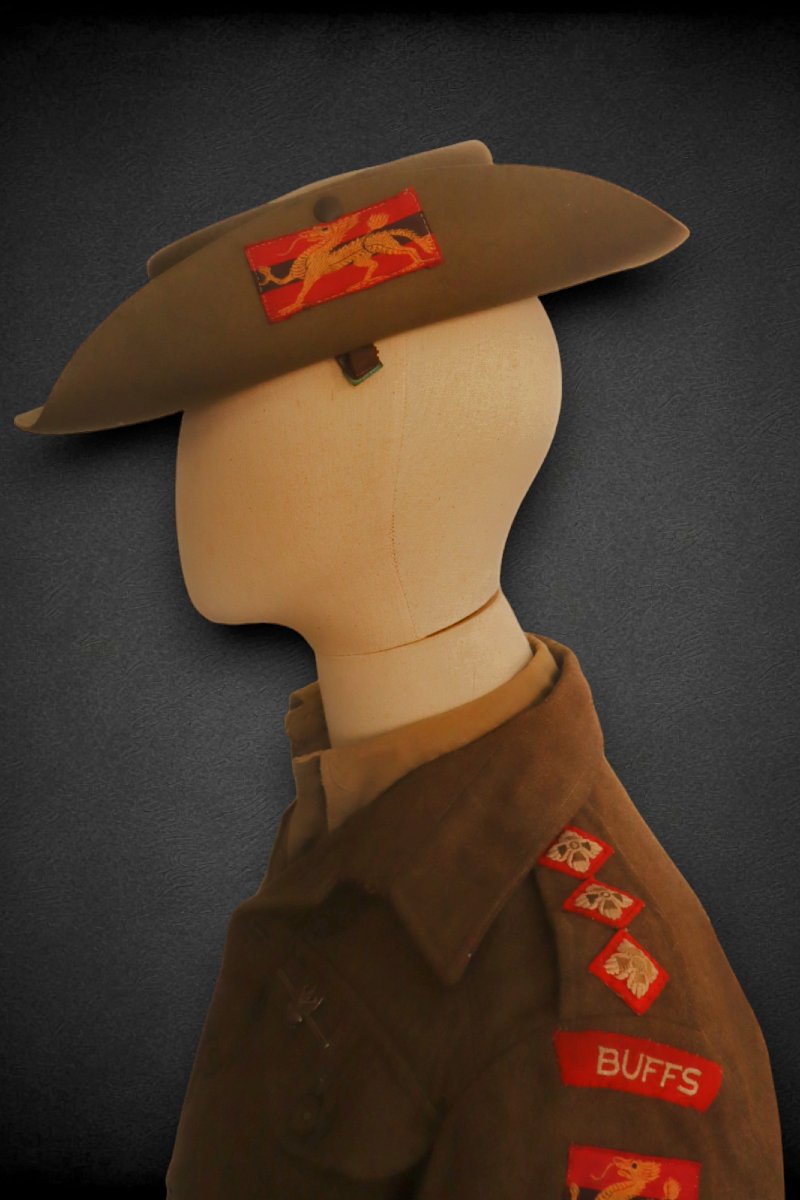 Uniforme Britannique WW2 Capitaine Michael V. Herbert u Régiment  The Buffs  (Royal East Kent)-photo-5