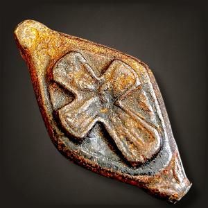 Grand sceau ou moule byzantin pour pendentif en croix