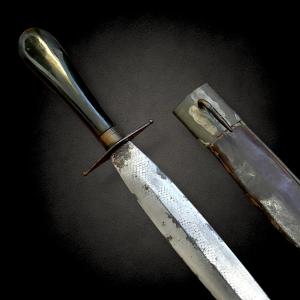Poignard Esagnol du XIXe-XXe Siècle 