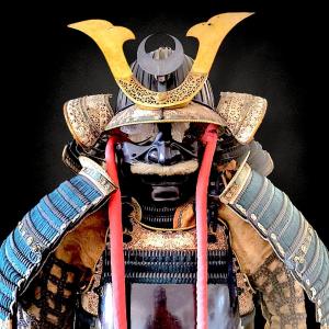 Armure Japonaise Yoroi de l'époque d'Edo XVIIIe siècle.