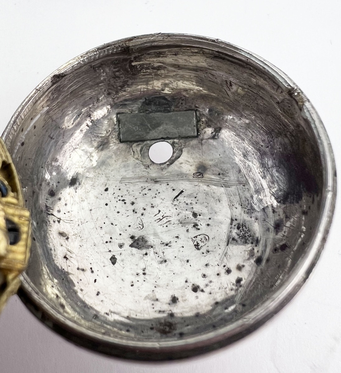 Rococo Pocket Watch In Silver By Oakley London-photo-2